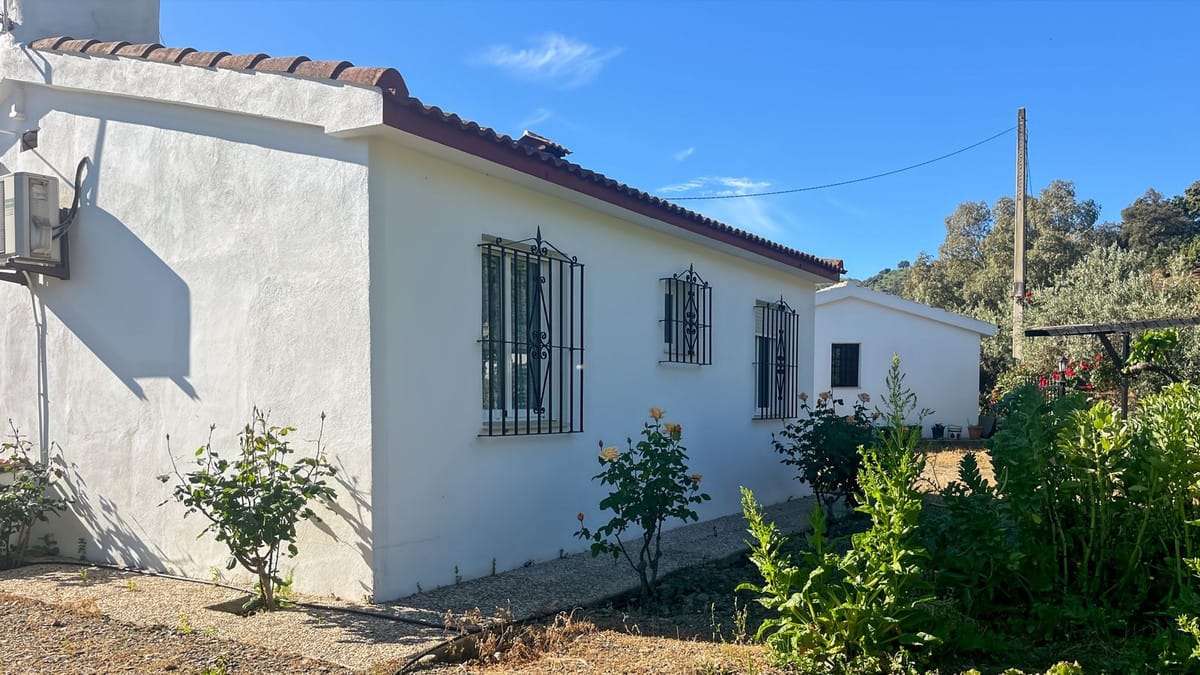 Finca met 4 slaapkamers nabij Comares in Comares - foto 12