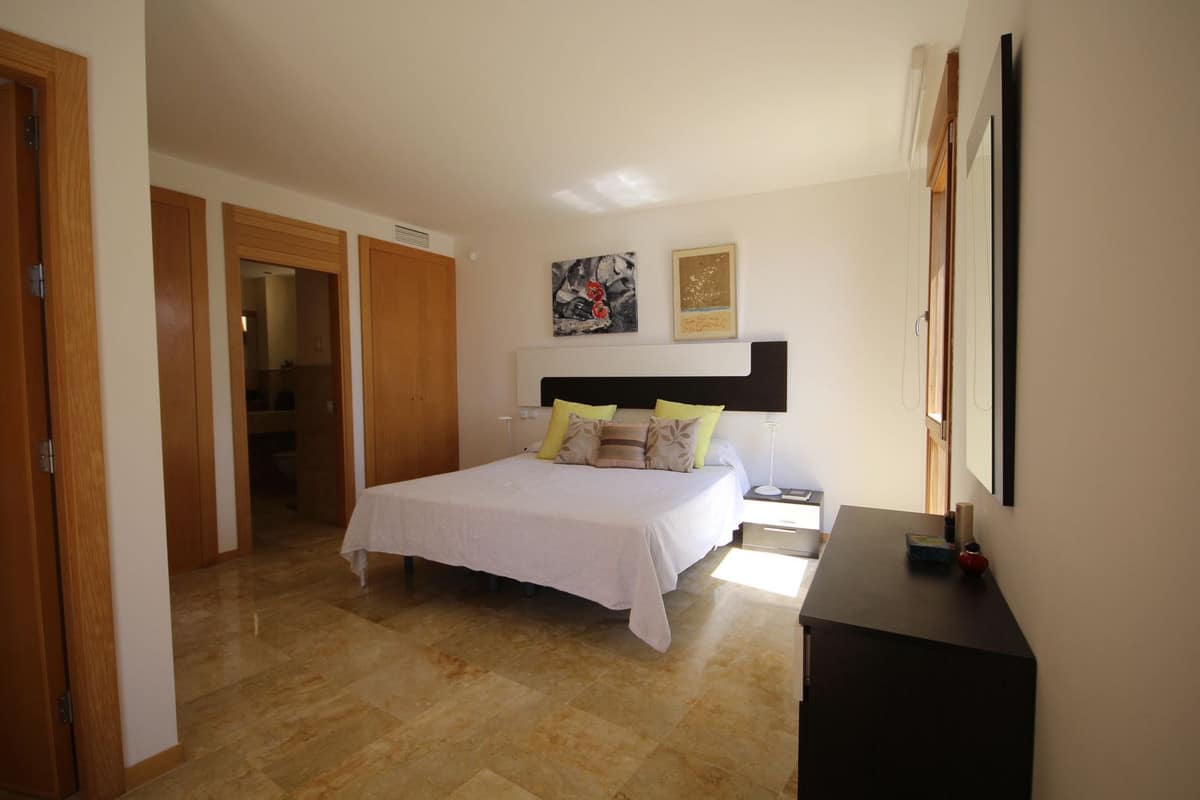 Drie slaapkamers appartement in Los Monteros, Marbella in Los Monteros - foto 19