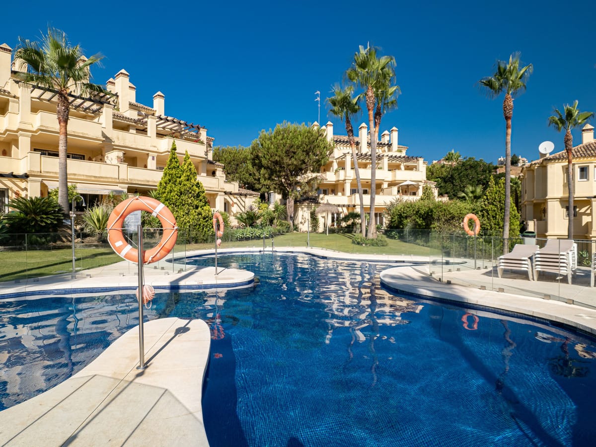 Drie-slaapkamer penthouse in Casares Playa in Casares Playa - foto 11