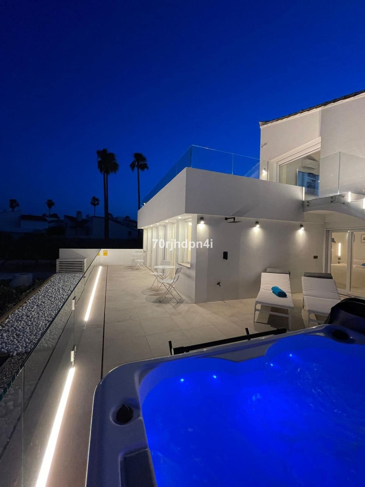 4-slaapkamer villa aan het strand in Estepona – gerenoveerd in 2021 in Estepona - foto 13