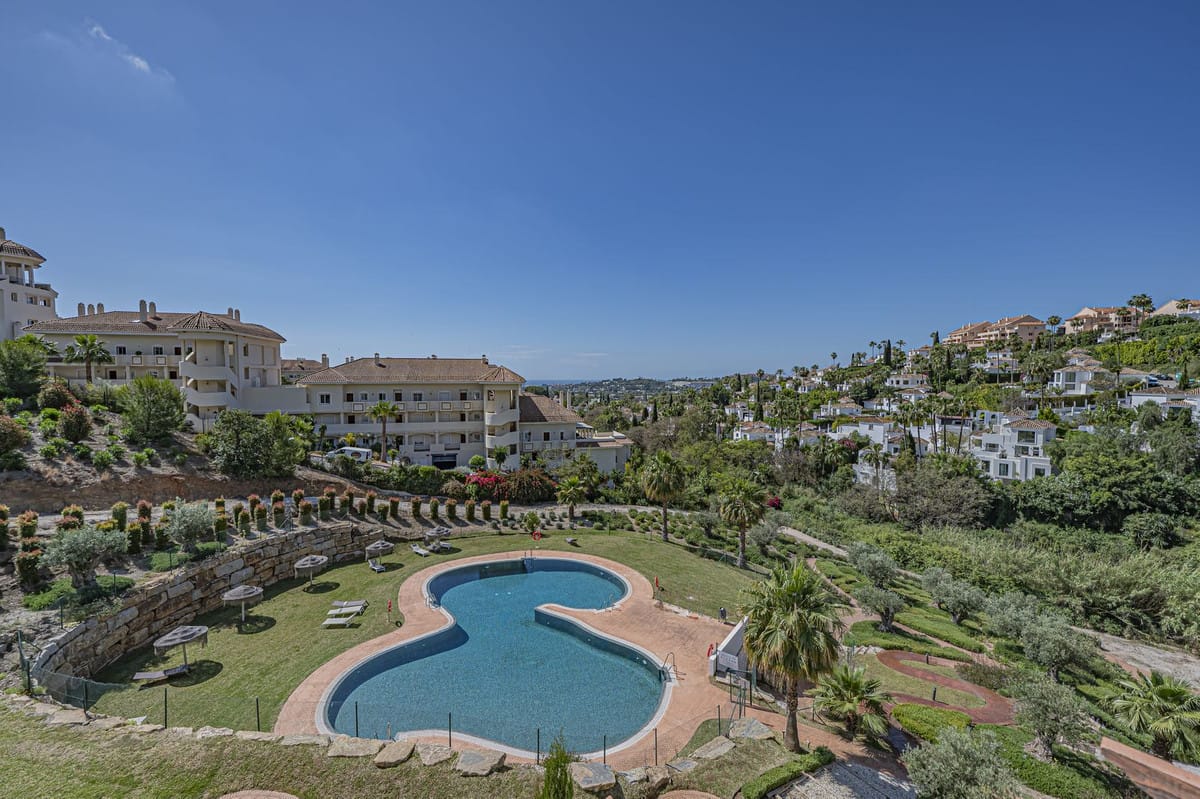 Penthouse met 2 slaapkamers in Nueva Andalucía in Nueva Andalucía - foto 17