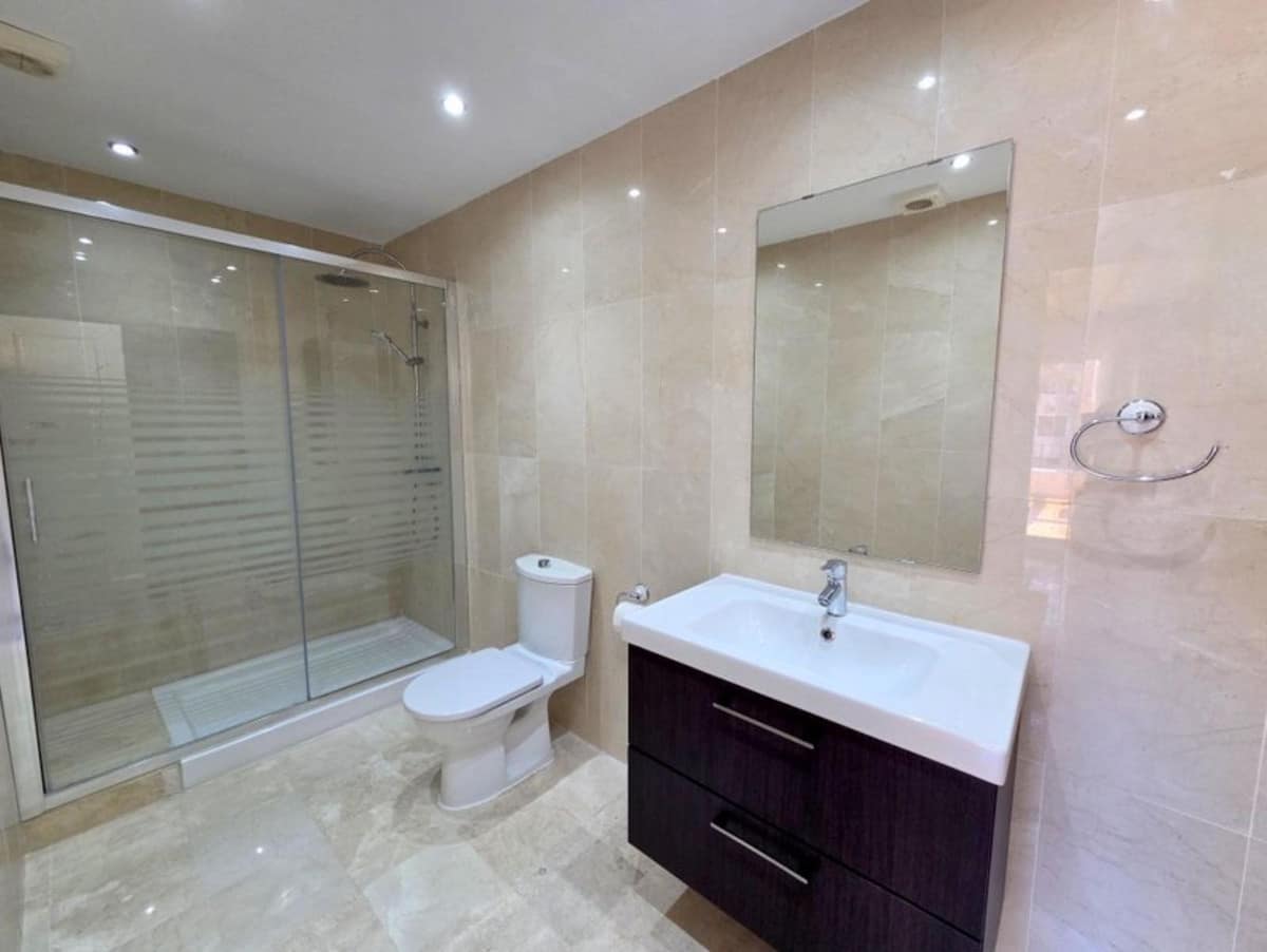 Drie-slaapkamer duplex-penthouse in La Duquesa in La Duquesa - foto 20