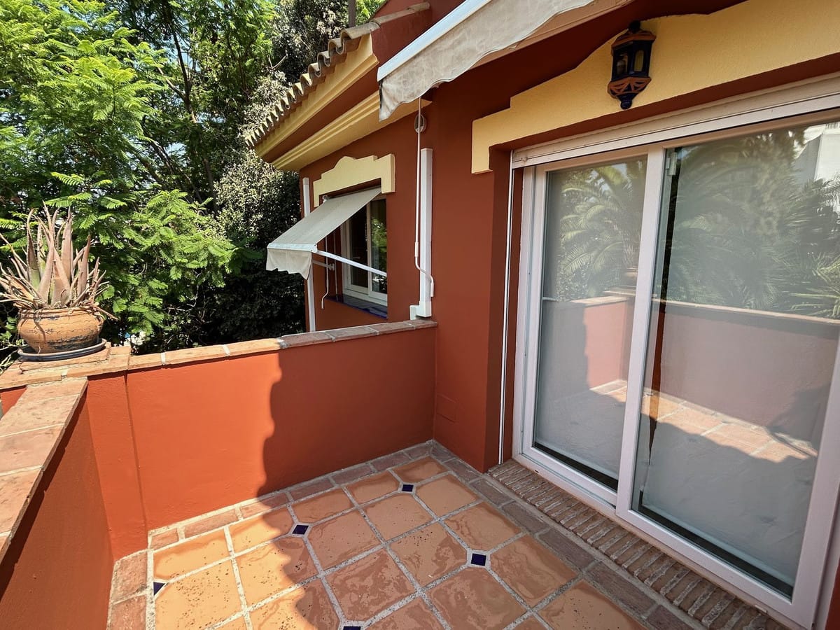 Hoekwoning met grote privétuin in Lomas de Monte Biarritz, Atalaya in Atalaya - foto 13