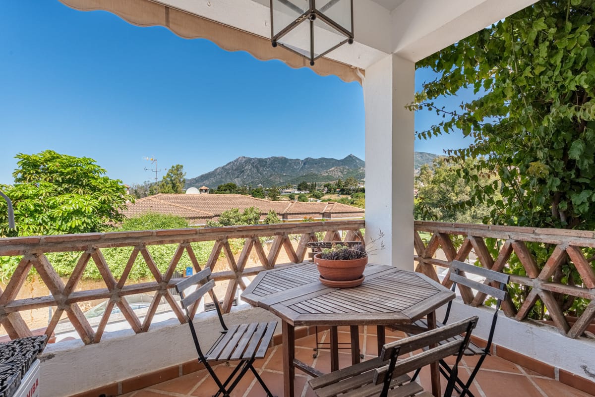 Vrijstaande villa in Marbella (Real Panorama) met zeezicht, 5 slaapkamers en 7 minuten lopen naar het strand in Marbella - foto 5