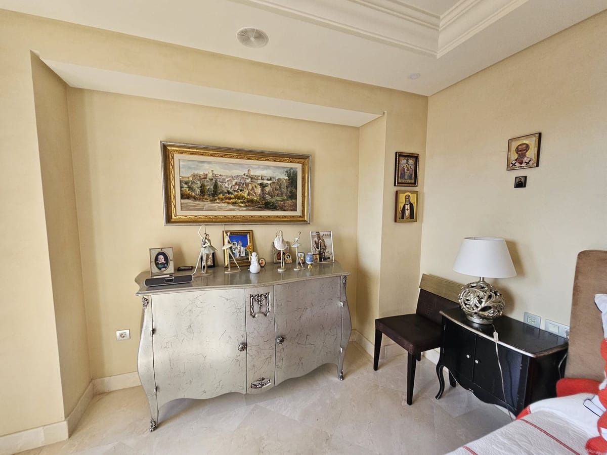 3-slaapkamer appartement aan het strand in Estepona, Costa del Sol in Estepona - foto 11