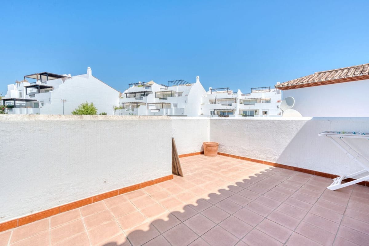 Drie-slaapkamerwoning in Estepona in Estepona - foto 16
