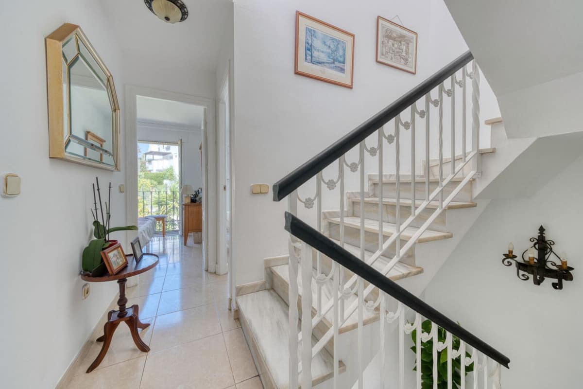 Drie-slaapkamerwoning in Estepona in Estepona - foto 3