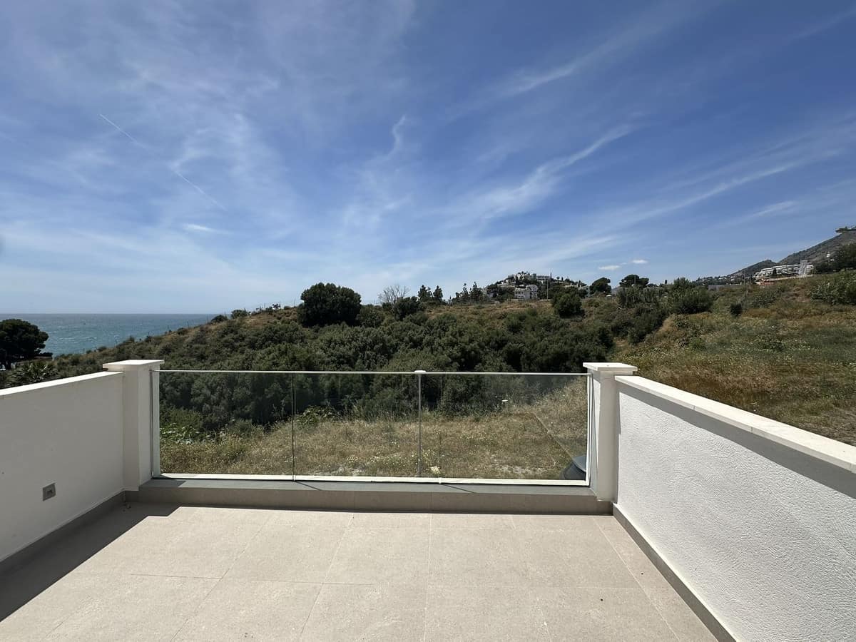 Drie-slaapkamerwoning in Torrequebrada in Torrequebrada - foto 4