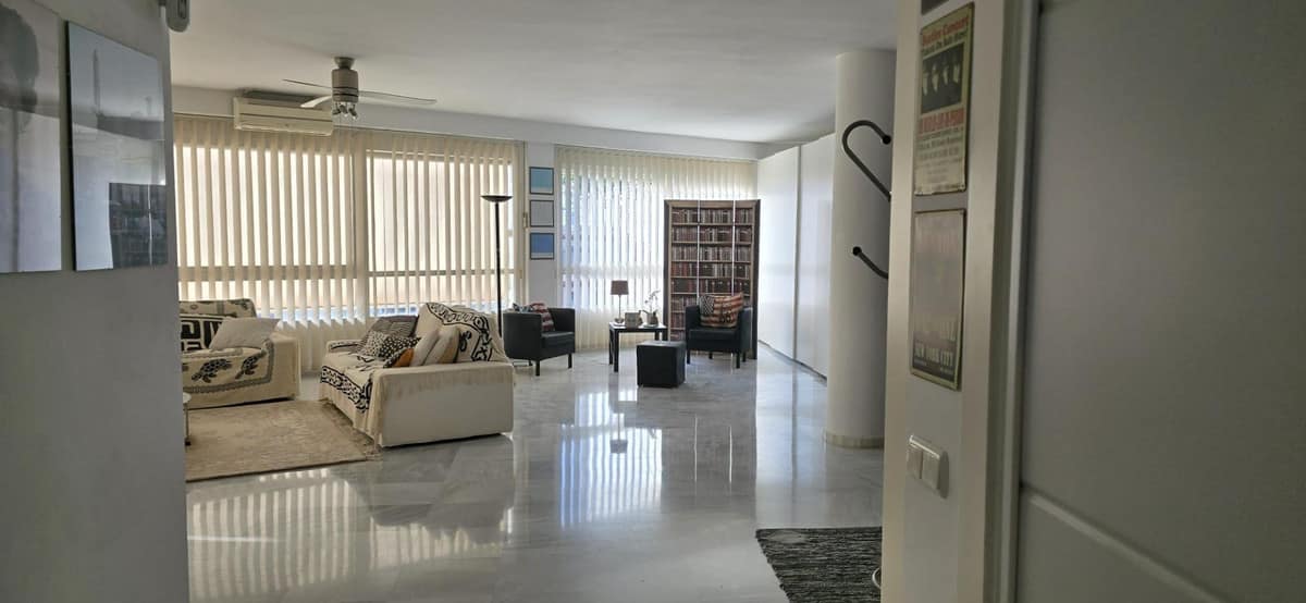 Appartement met 2 slaapkamers in Marbella in Marbella - foto 4