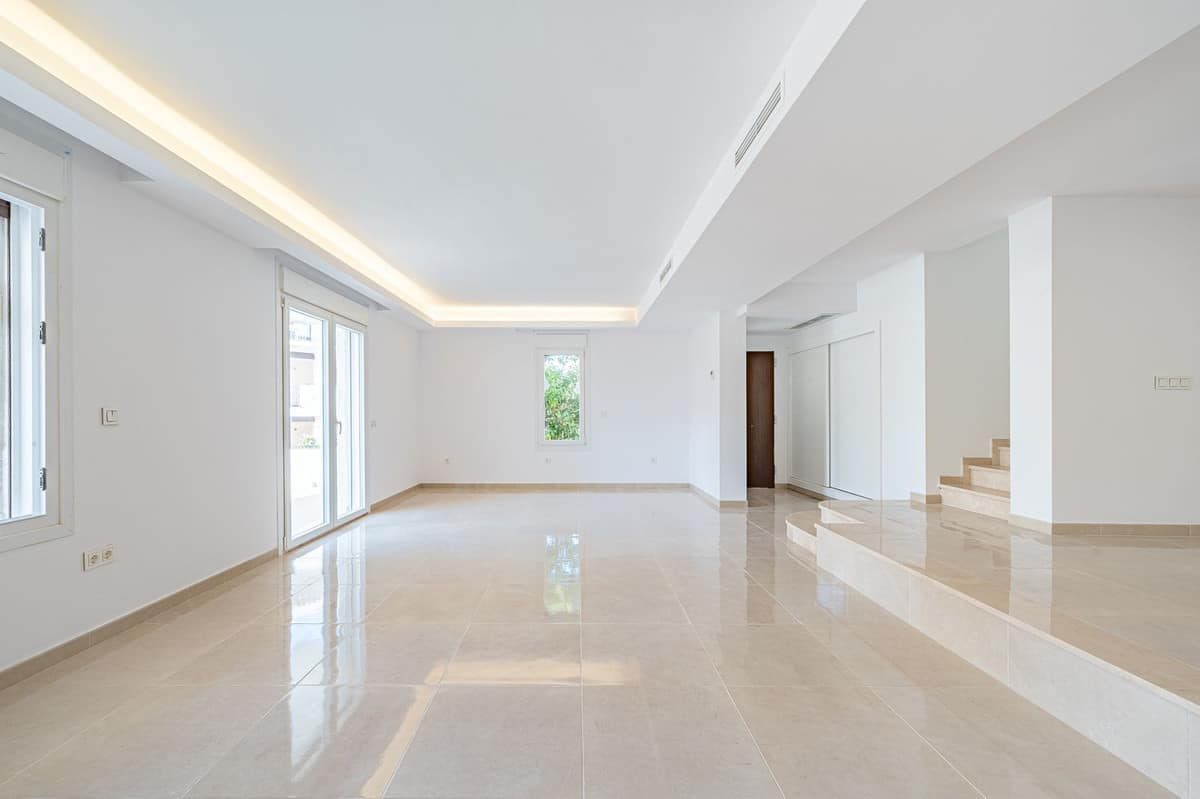 3-slaapkamer stadswoning in Marbella – Recent gerenoveerde townhouse in Atalaya Rio Verde in Marbella - foto 3