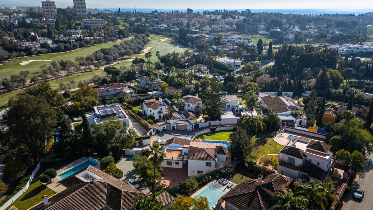 Villa met 4 slaapkamers in Nueva Andalucía in Nueva Andalucía - foto 7
