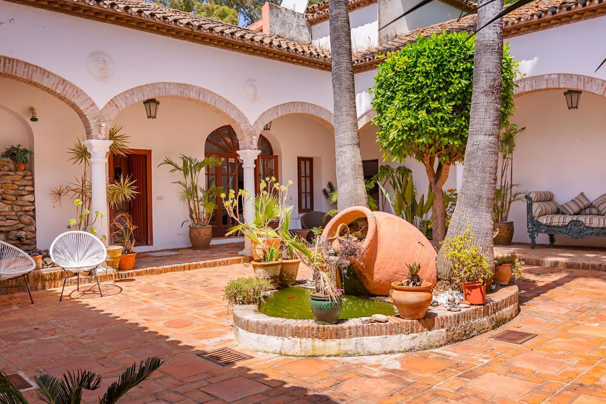 Roman Oasis in Manilva – Finca met 4 slaapkamers, bar/restaurant en mini golf in Manilva - foto 2