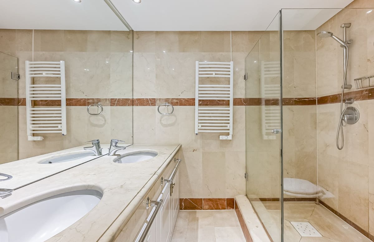 Appartement met 2 slaapkamers in Estepona in Estepona - foto 15