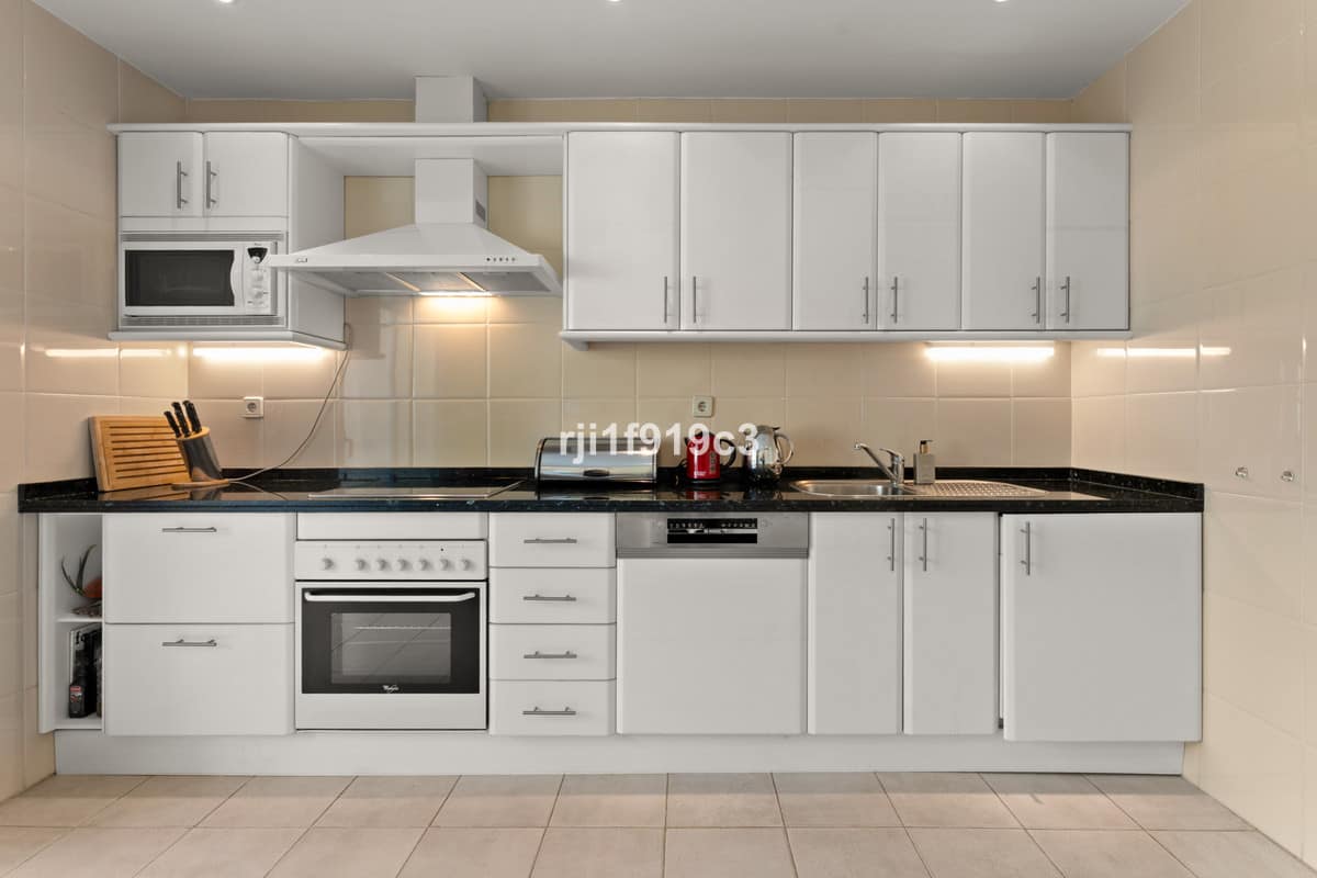 3-slaapkamer hoekappartement in Elviria Hills, Marbella in Elviria - foto 11