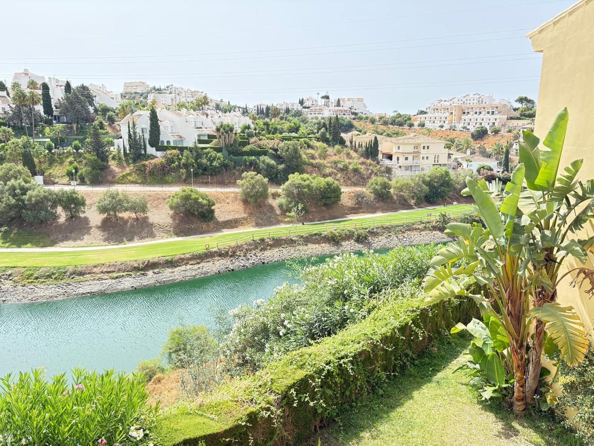 Prachtige frontline golf halfvrijstaande woning – Riviera del Sol, Mijas Costa in Riviera del Sol - foto 2