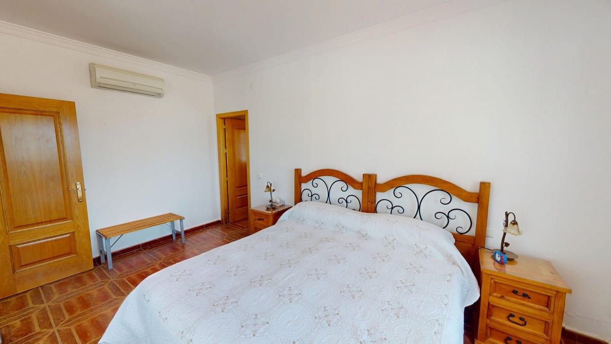 4-slaapkamer villa in Arenas, Málaga in Arenas - foto 19