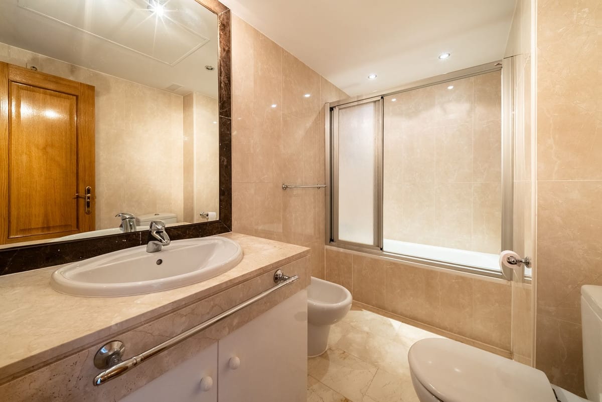Elegant 2-slaapkamer appartement te koop in Terrazas de Costalita, Estepona in Costalita - foto 16