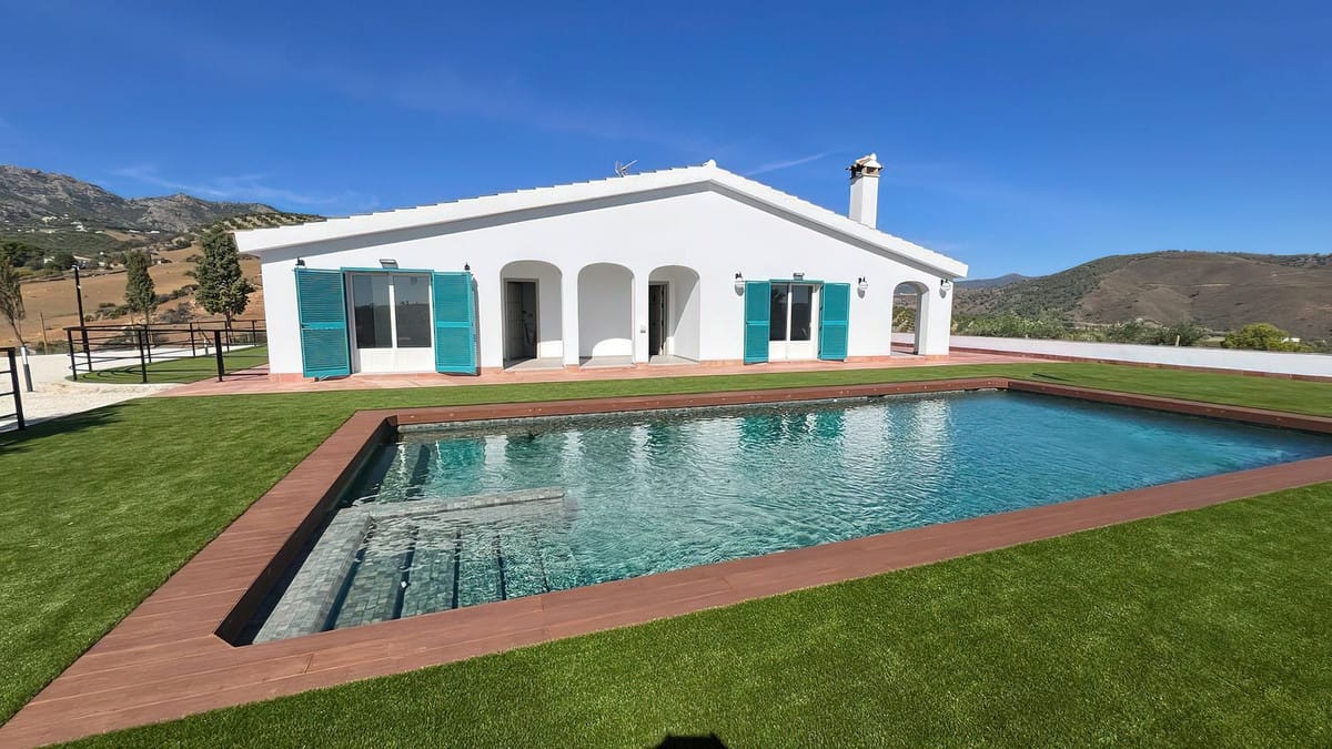 6 bedroom House in Casarabonela in Casarabonela - foto 4