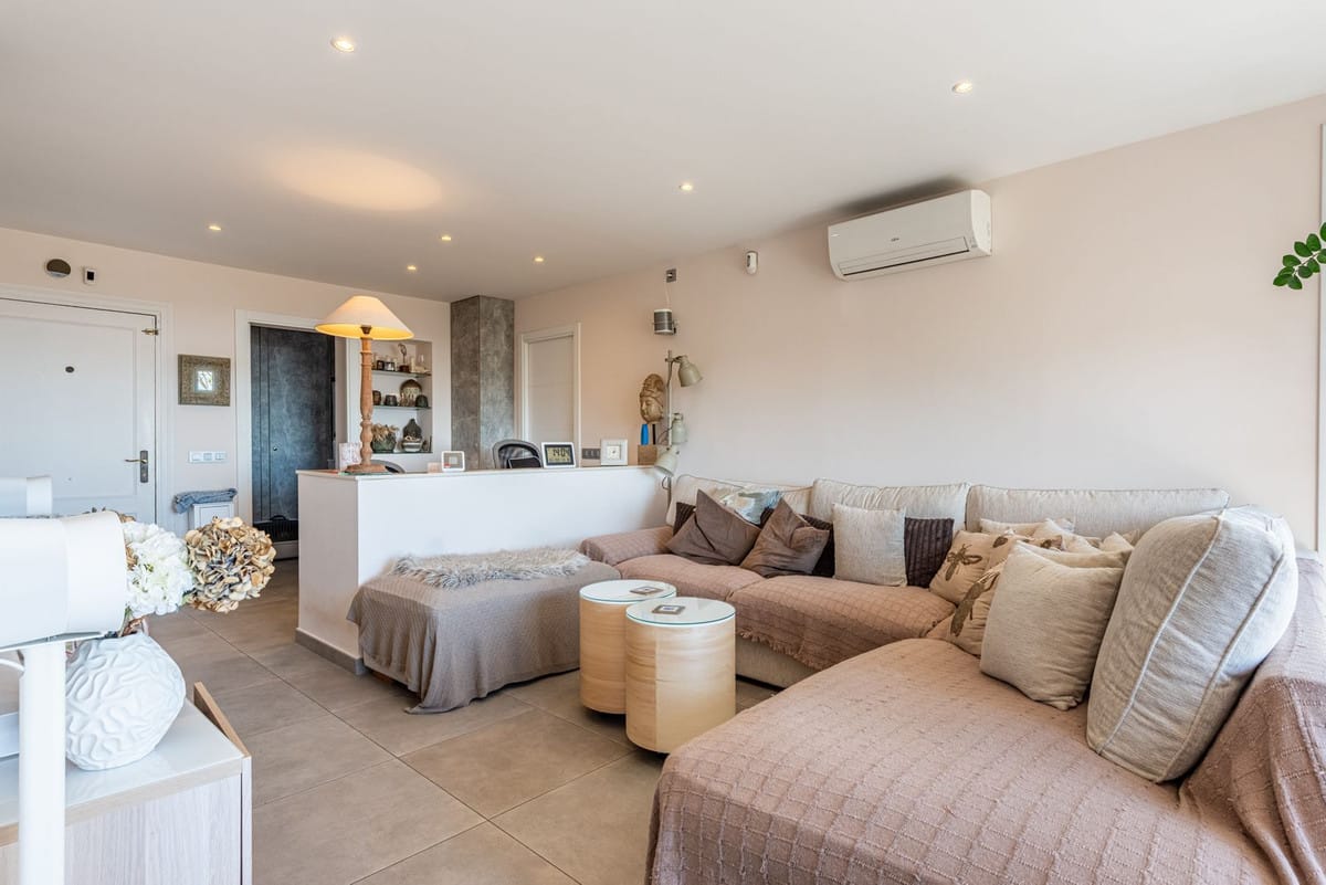 2-slaapkamer penthouse met panoramisch zeezicht in Los Almendros, Benahavís in Los Almendros - foto 6