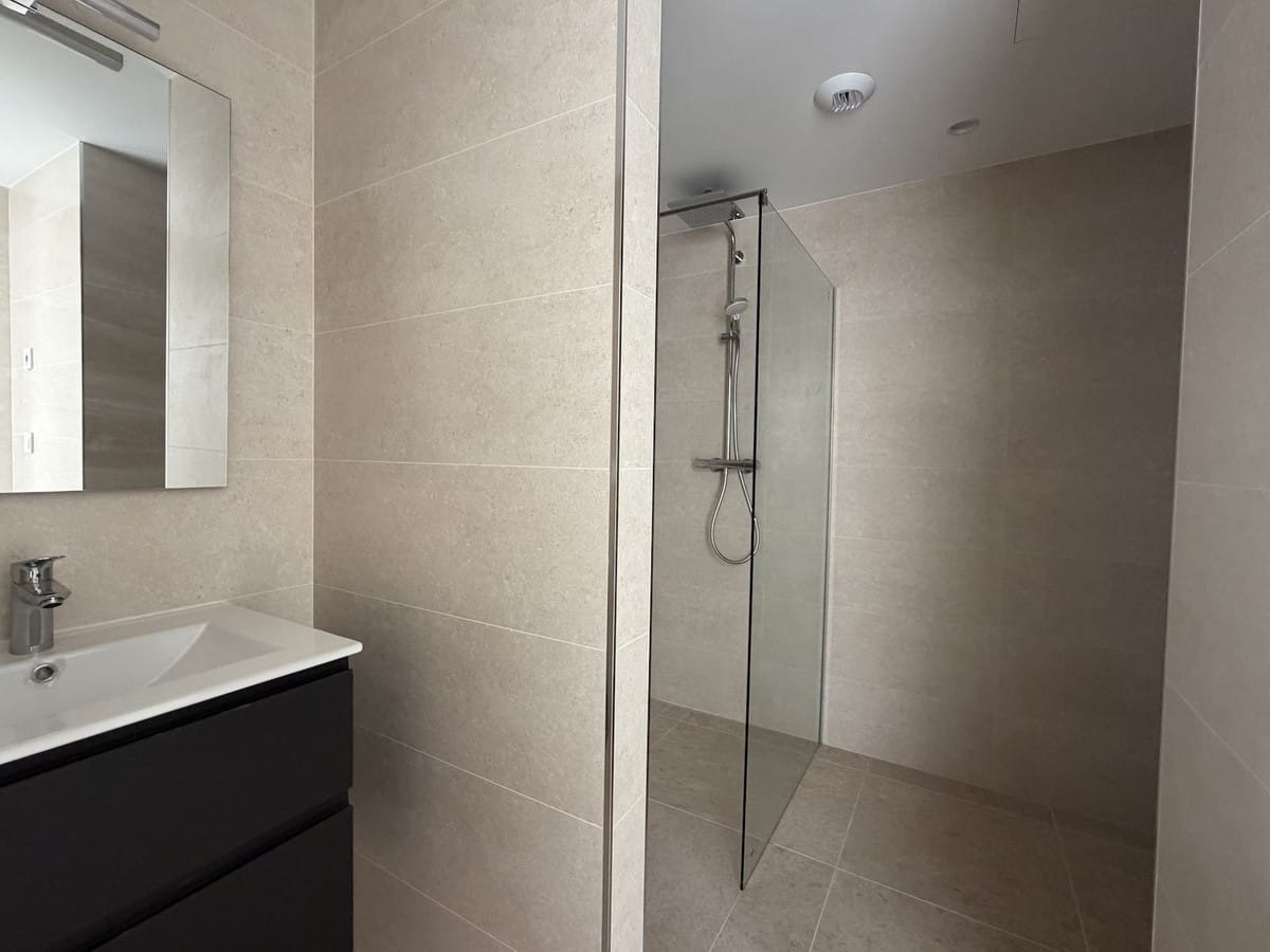 Drie-slaapkamerwoning in Torrox Costa in Torrox Costa - foto 12