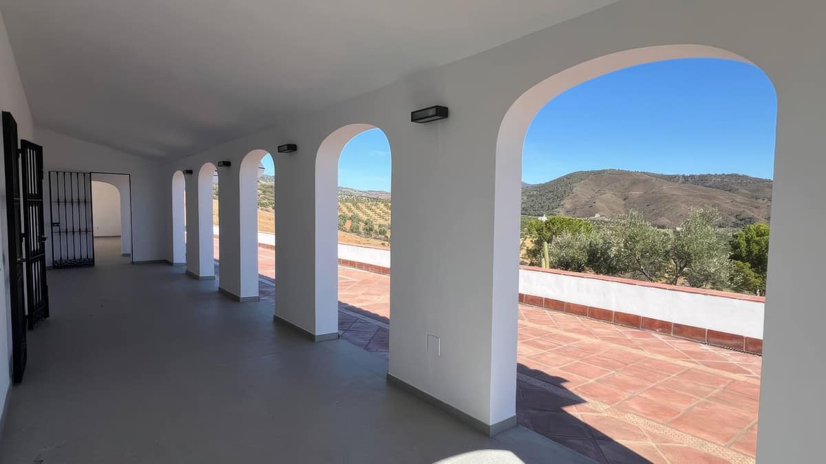 6 bedroom House in Casarabonela in Casarabonela - foto 8