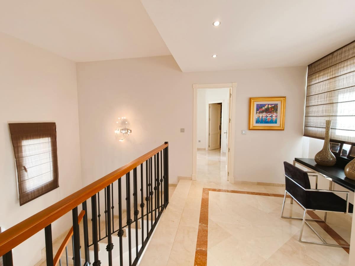 3-slaapkamer duplex penthouse met zeezicht in San Roque Club in San Roque Club - foto 15