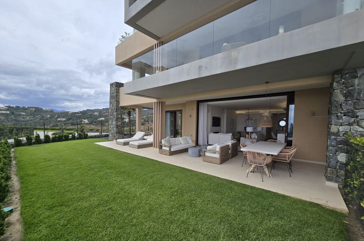 Driekamerhoekappartement op de begane grond in Benahavís in Benahavís - foto 2