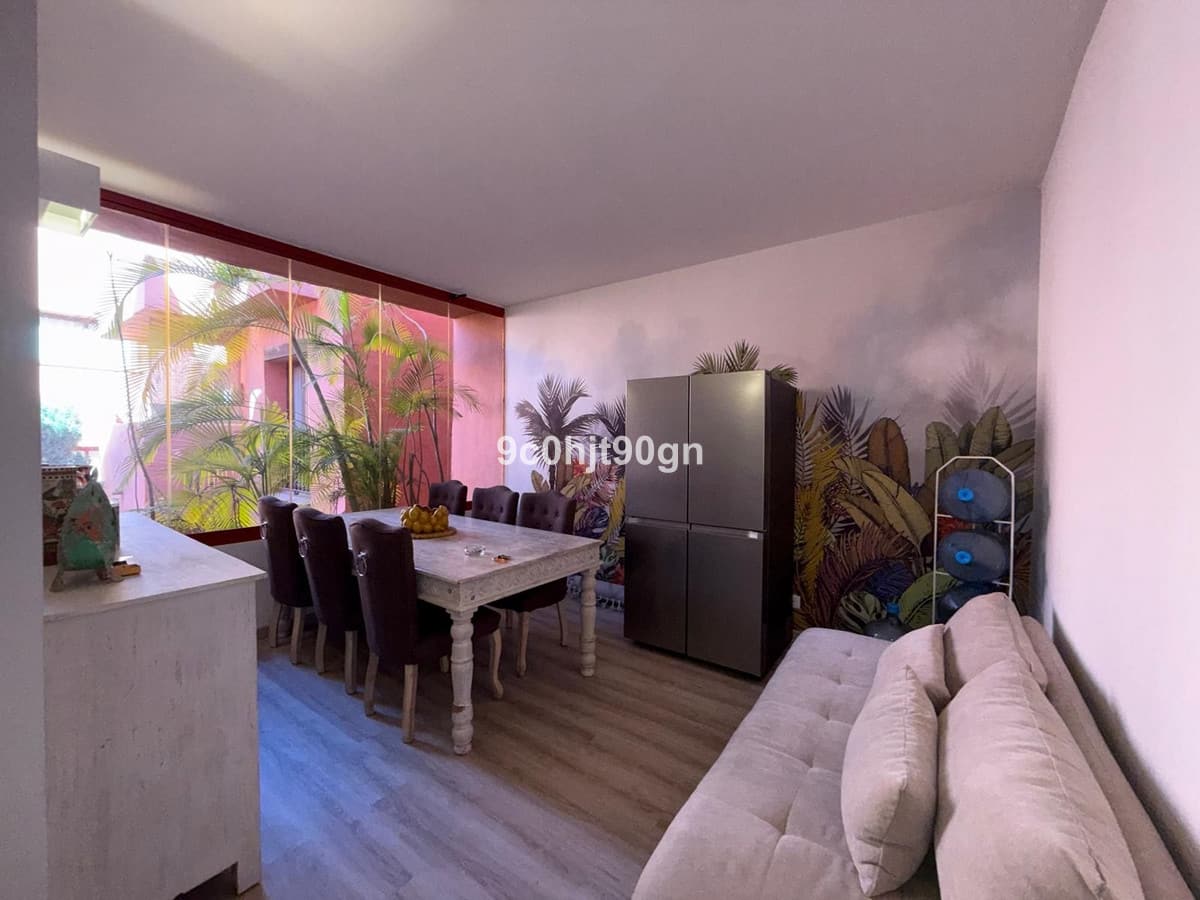 Drie-slaapkamer appartement in Elviria in Elviria - foto 2