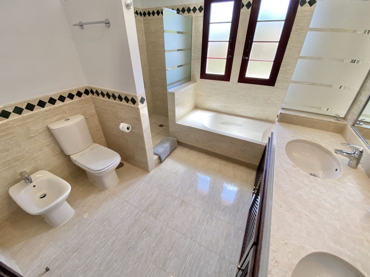 2-slaapkamer appartement in Elviria in Elviria - foto 18
