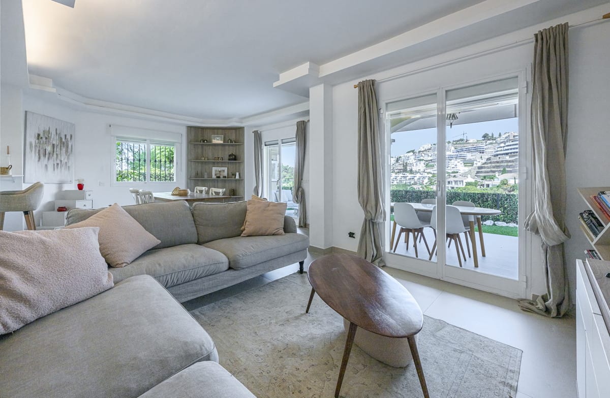 3 bedroom Apartment in Benahavís in Benahavís - foto 2