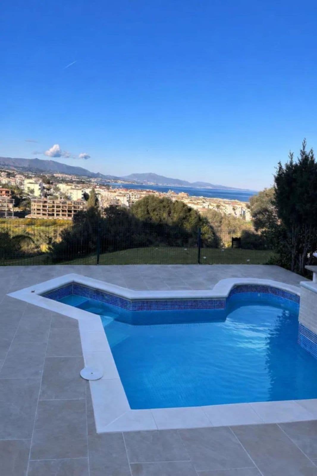 Begane grond appartement met 4 slaapkamers in Manilva in Manilva - foto 4