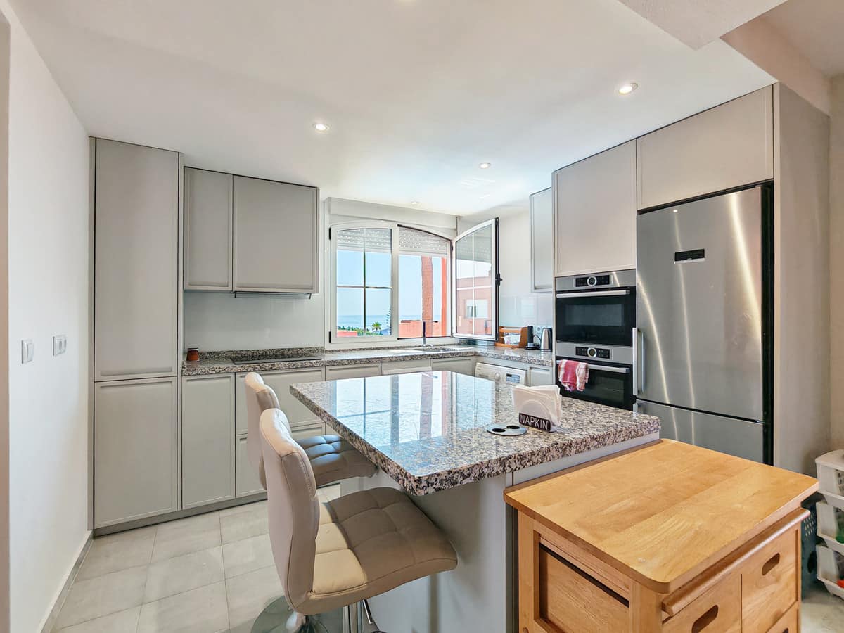 Duplex-appartement met 3 slaapkamers in Marbella in Marbella - foto 7