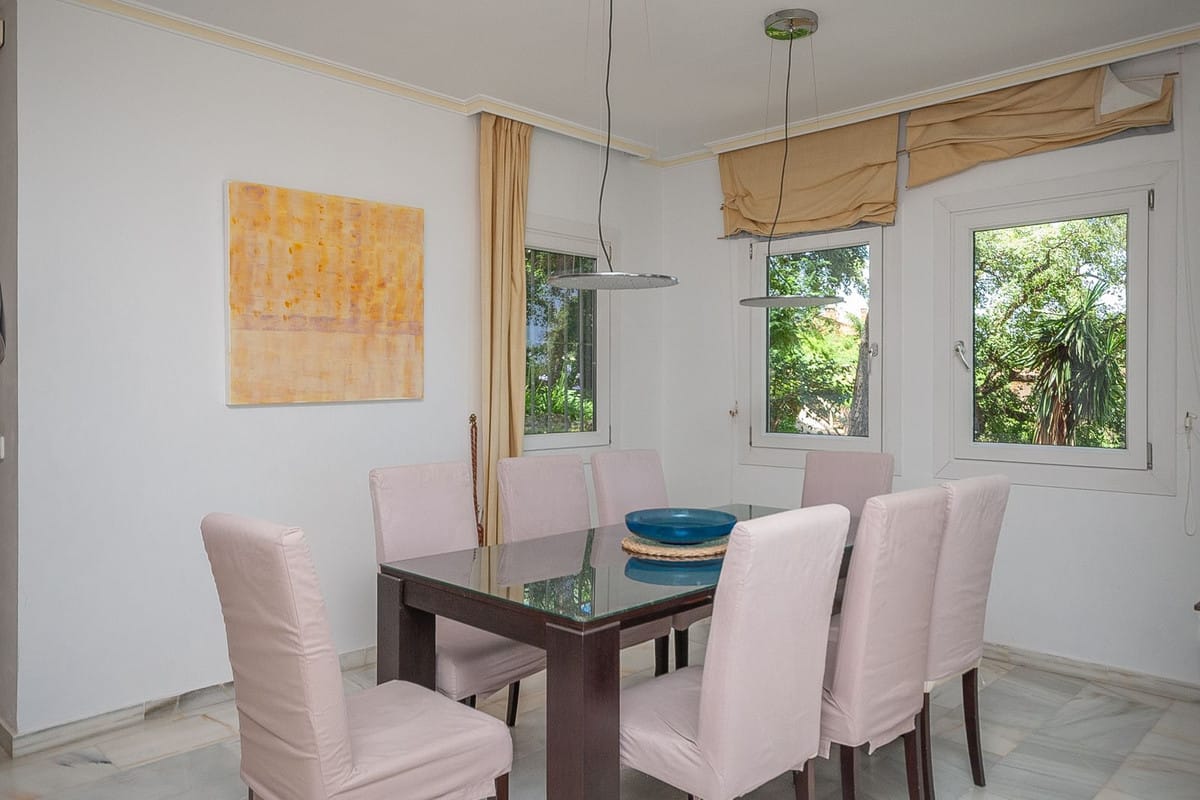 Prachtig 3-slaapkamer appartement met panoramisch zeezicht in La Mairena in La Mairena - foto 19