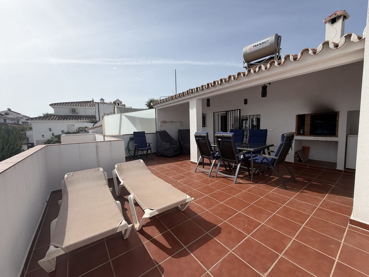 3-slaapkamer villa met panoramisch zeezicht in Princesa Kristina, La Duquesa in La Duquesa - foto 3