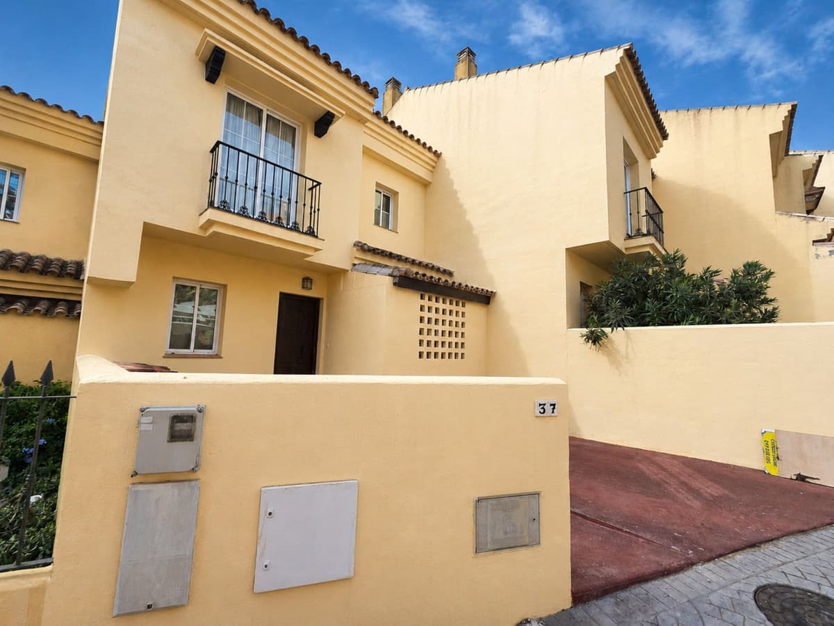 4 bedroom House in La Alcaidesa in La Alcaidesa - foto 2