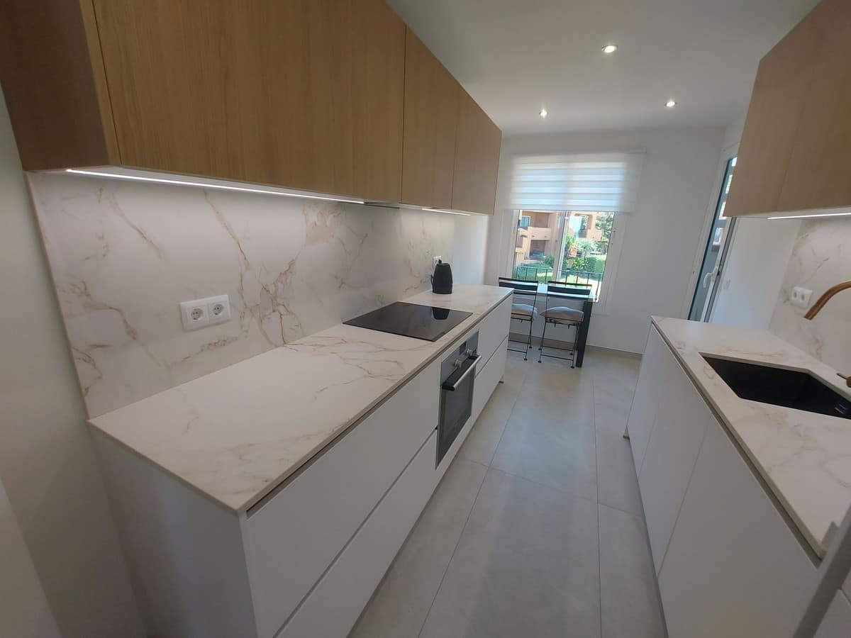 2-slaapkamer appartement in La Duquesa aan de eerste lijn van het strand in La Duquesa - foto 4