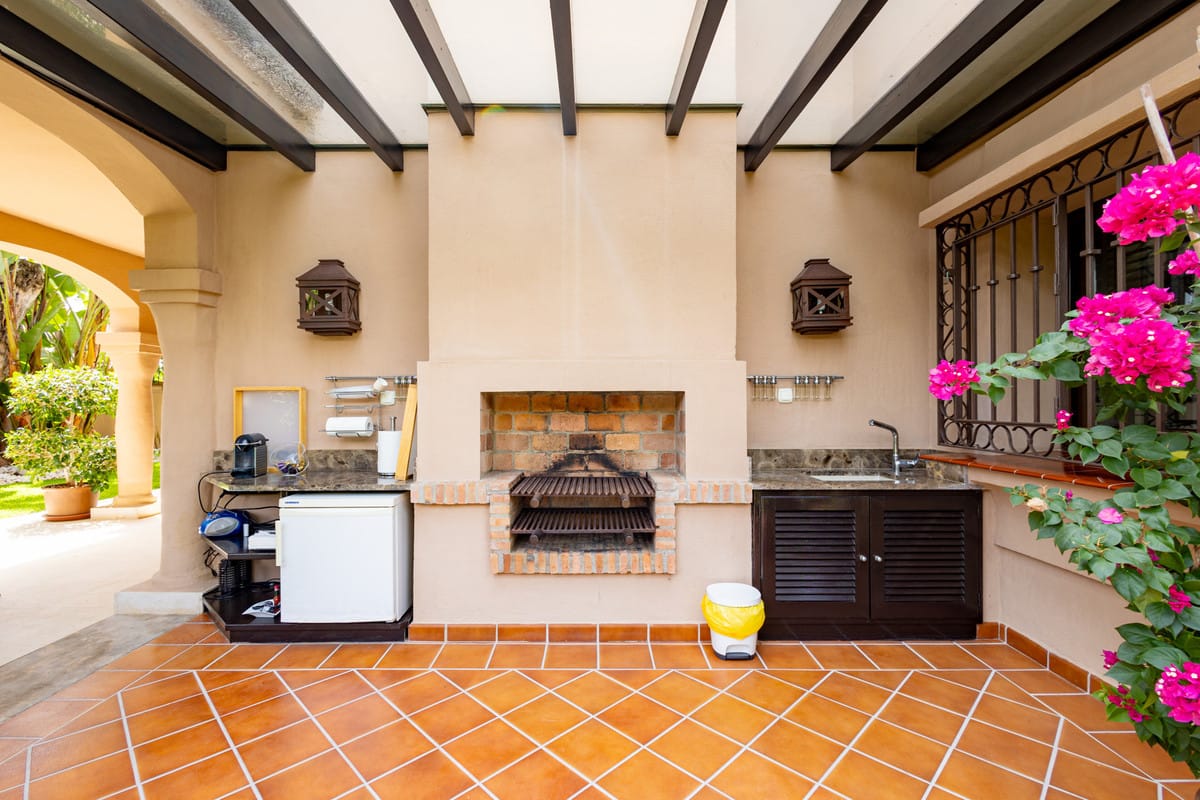 Villa met 4 slaapkamers in Los Monteros in Los Monteros - foto 9