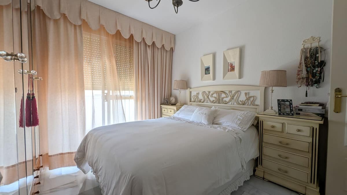 4-slaapkamer appartement in Fuengirola met zwembad en op steenworp afstand van zee in Fuengirola - foto 14