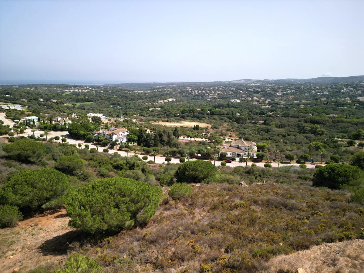Kavel in Sotogrande Alto, San Roque – Zeezicht en Luxe Levensstijl in Sotogrande Alto - foto 4