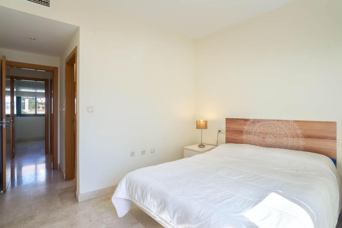 2 bedroom Apartment in Marbesa in Marbesa - foto 15