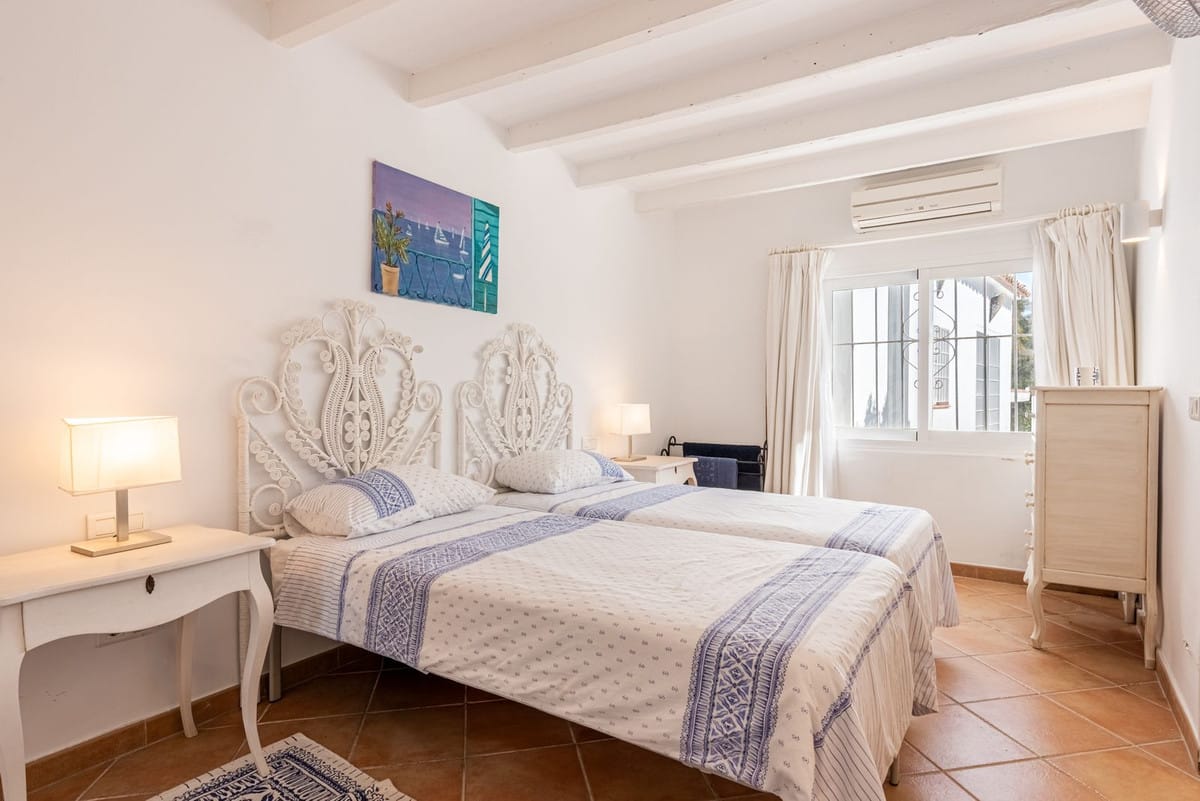 Charmante cottage-stijl villa in de heuvels van Benahavís – uitstekende prijs-kwaliteitverhouding in Benahavís - foto 19