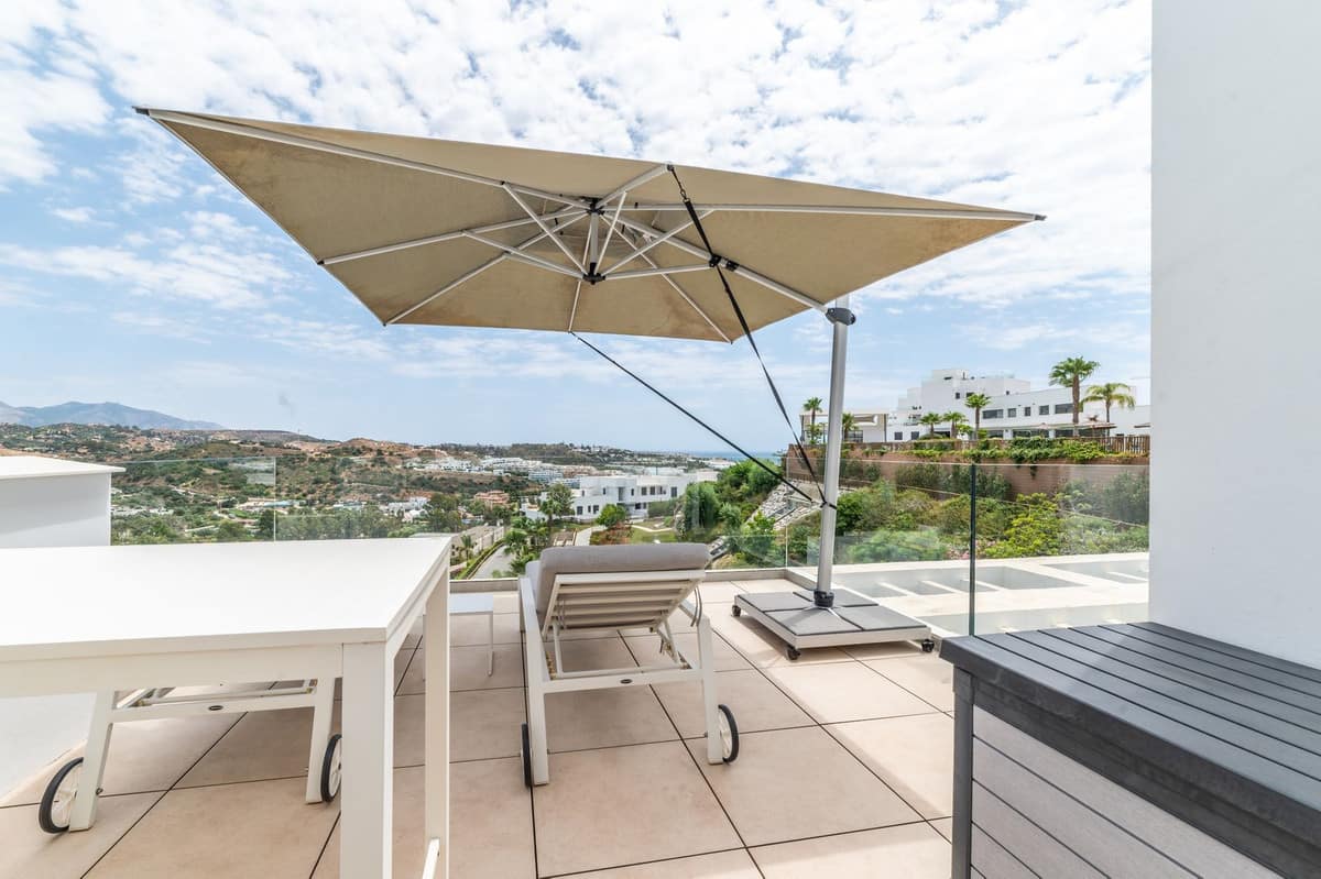 3 bedroom Apartment in La Cala De Mijas in La Cala de Mijas - foto 2