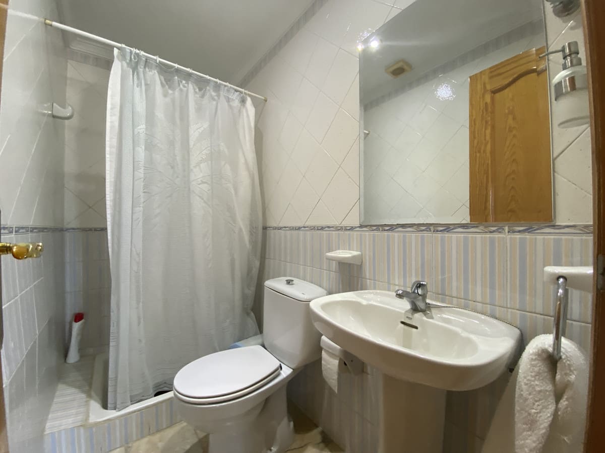 Finca met 3 slaapkamers in El Velerín (Estepona) in Estepona - foto 12