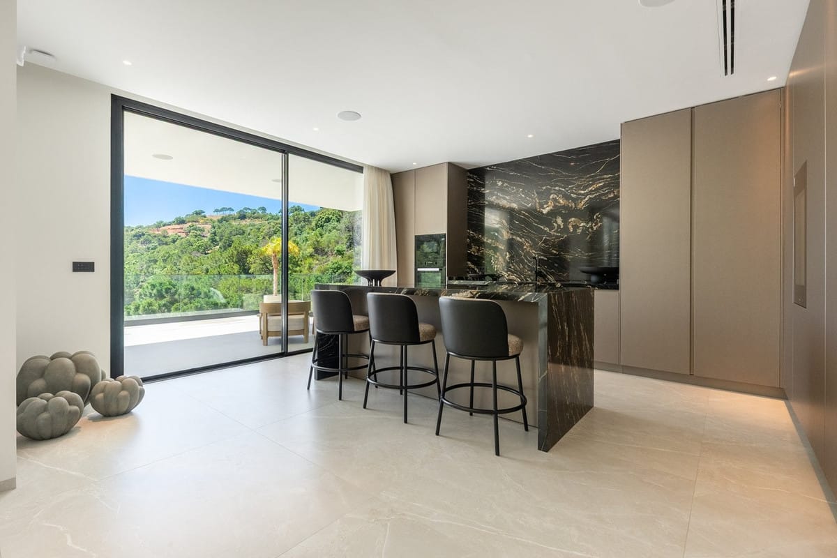 Moderne villa in Montemayor, Benahavís – 8 slaapkamers, 668 m² in Benahavís - foto 8