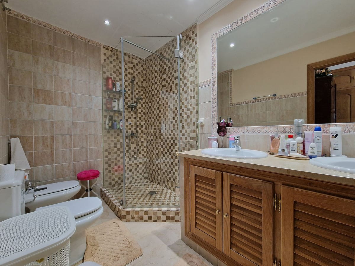 Unieke villa met privé-tennisbaan in Guadalmina Baja in Guadalmina Baja - foto 19