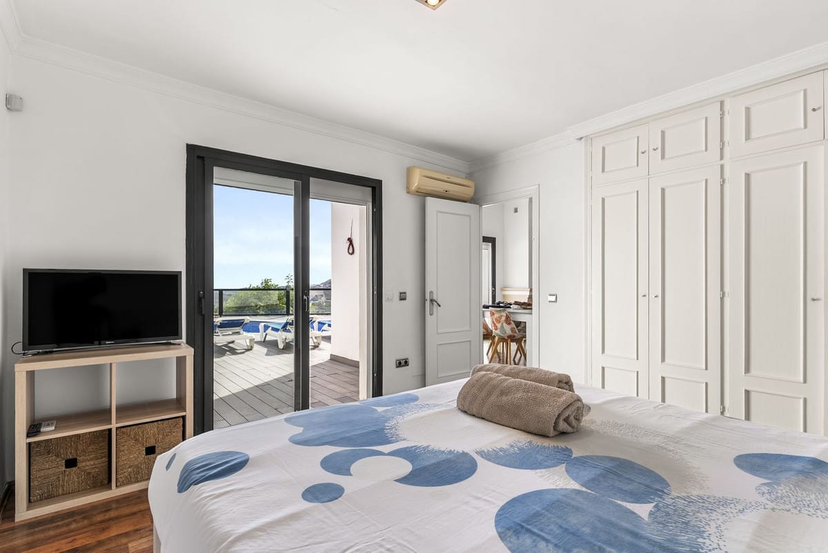 4-slaapkamer villa in Istán met panoramisch uitzicht in Istán - foto 12