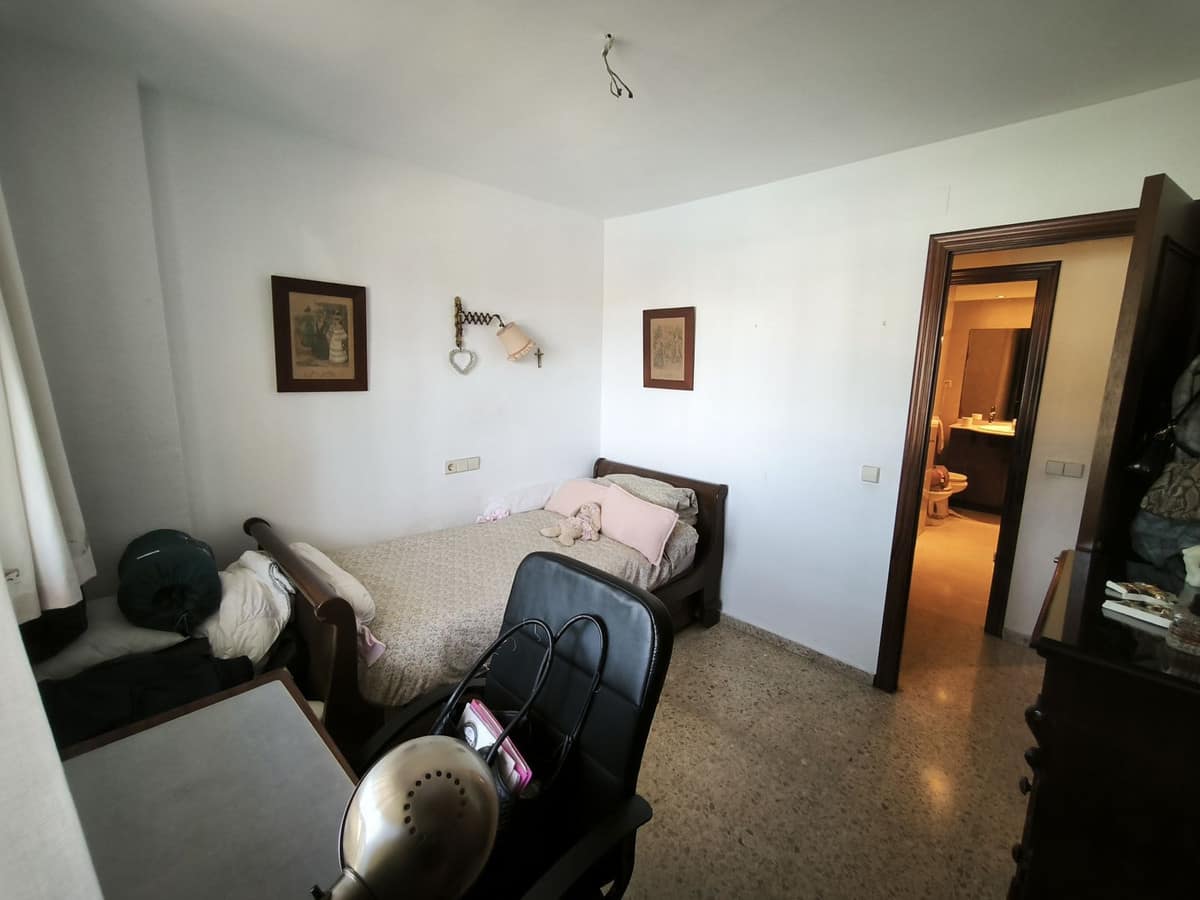 Drie slaapkamers appartement in Fuengirola, centraal gelegen in Fuengirola - foto 7