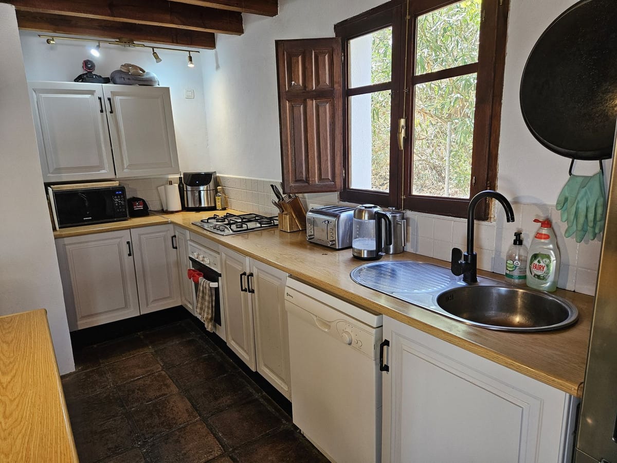 3-slaapkamer villa nabij Monda in Monda - foto 11