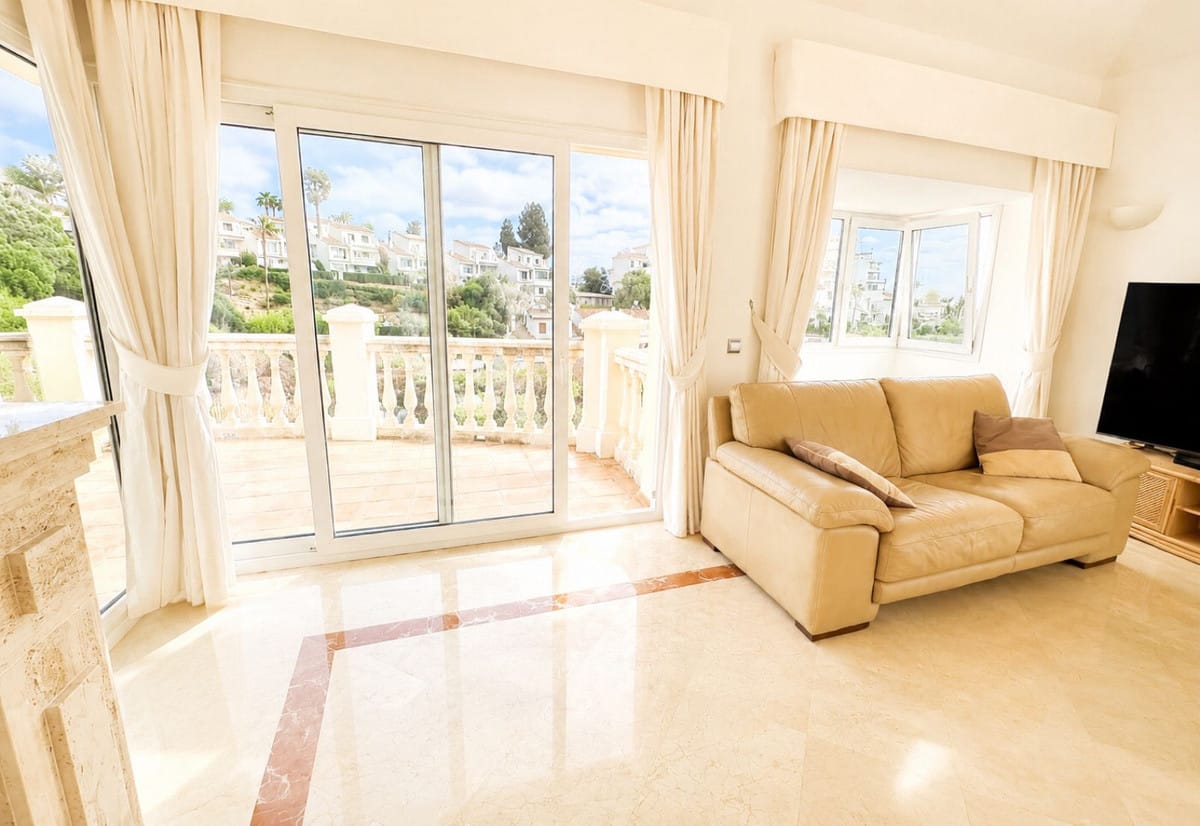 Vrijstaande villa met uitzicht op zee in Calahonda in Calahonda - foto 13