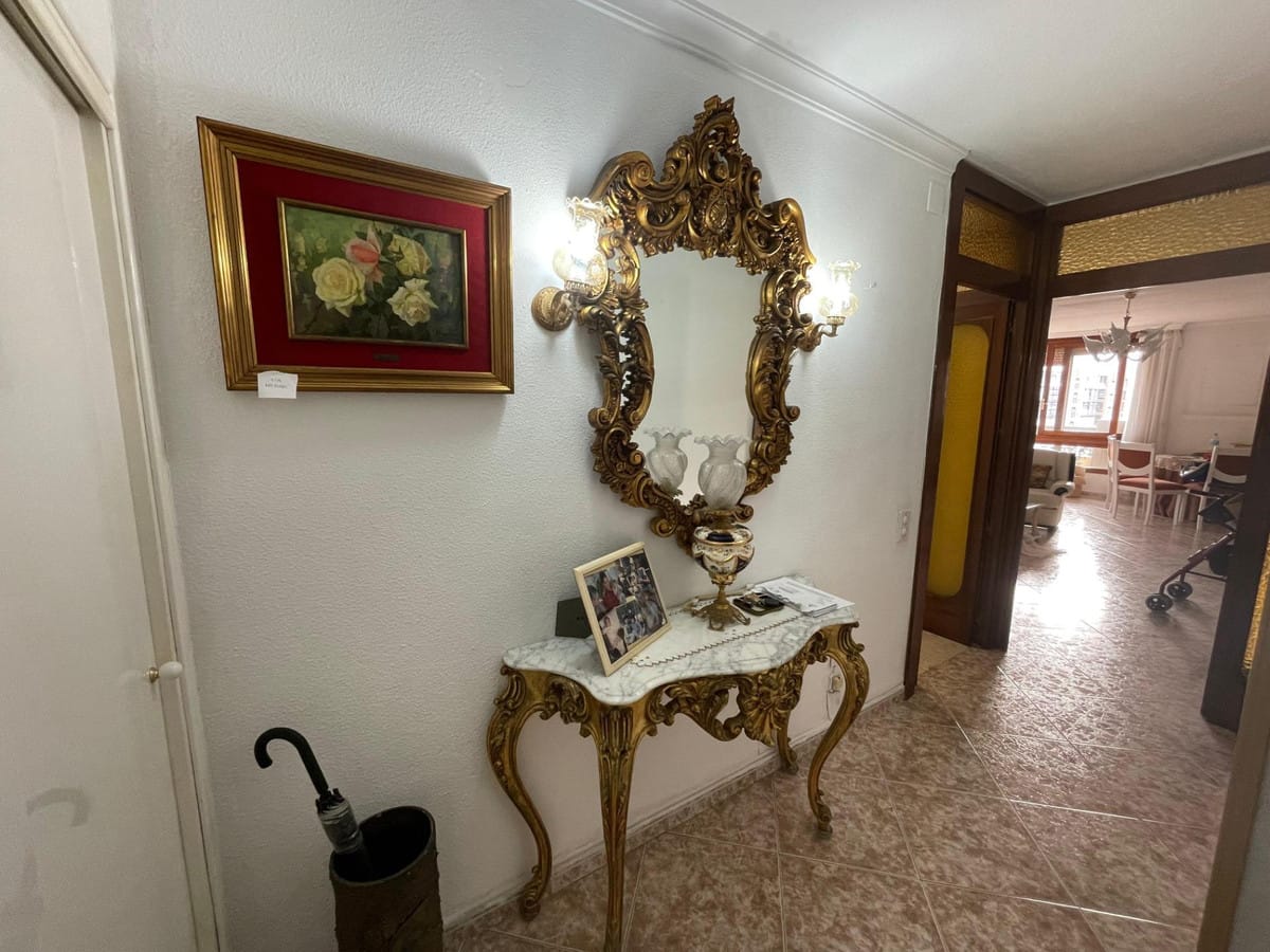 4 bedroom Apartment in Málaga in Málaga - foto 5